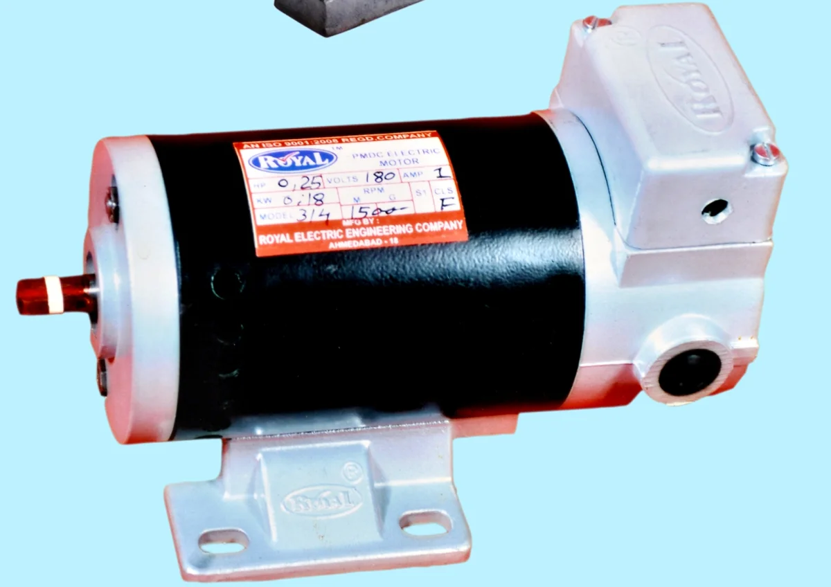 PMDC HELICAL GEAR MOTOR